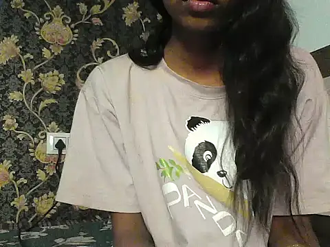 Snapshot of Rani1993 chatting on 03-05-26, 07:10 Rani1993 online show from 03-05-26, 07:10