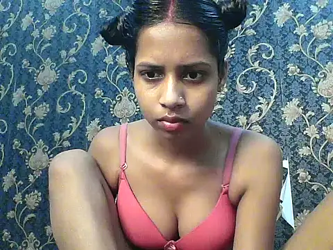 Snapshot of Rani1993 chatting on 03-10-26, 04:39 Rani1993 online show from 03-10-26, 04:39