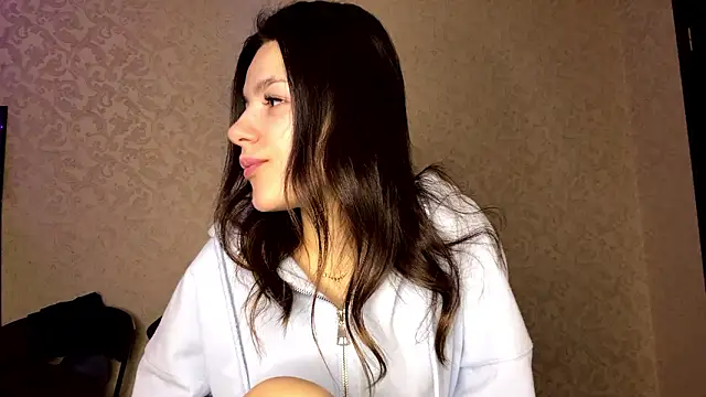 Kosandra k online show from 03-06-26, 04:36