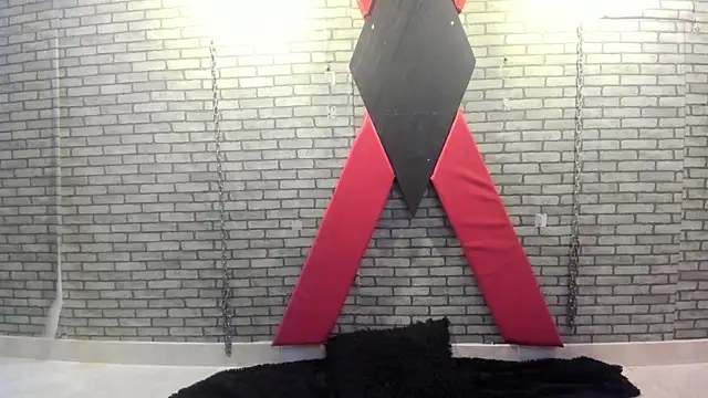 hillary bigbutt online show from 05-21-26, 10:11