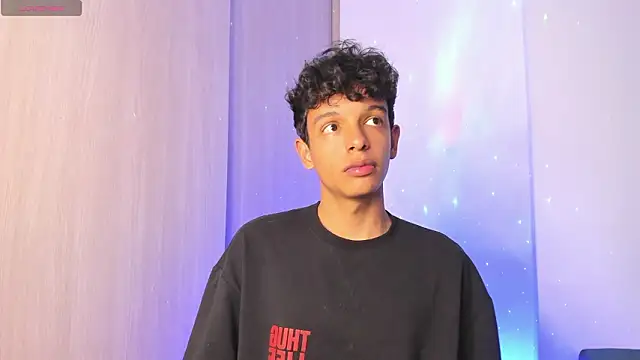 Snapshot of Maxfrost1 chatting on 03-10-26, 10:59 Maxfrost1 online show from 03-10-26, 10:59