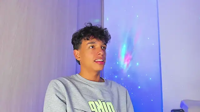 Maxfrost1 online show from 04-27-26, 01:14