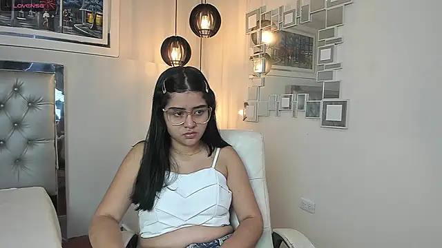 mila quin online show from 05-31-26, 12:12