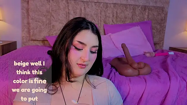 zoe moon   online show from 07-28-26, 04:39