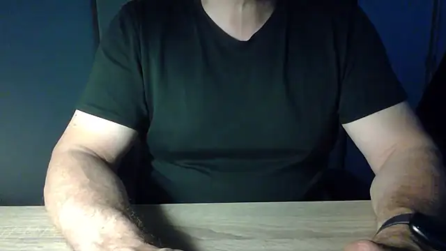ViveLaFrance2026 online show from 05-06-26, 04:34