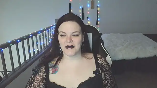 Snapshot of VixieNyx chatting on 02-24-26, 05:22 VixieNyx online show from 02-24-26, 05:22