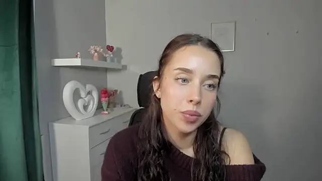 AdeleSolo online show from 04-22-26, 05:32