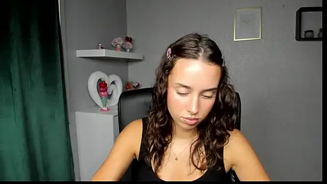 AdeleSolo online show from 07-19-26, 11:36