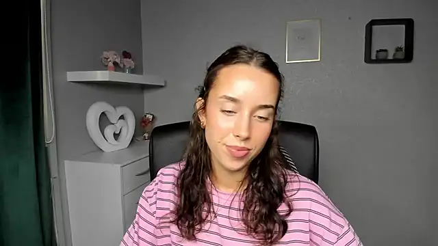 AdeleSolo online show from 08-01-26, 10:36