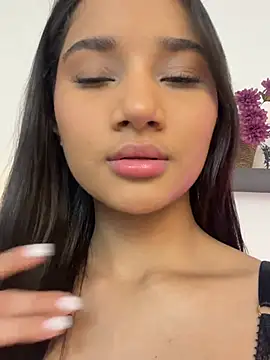 AlessiaVallmont online show from 02-24-26, 07:12