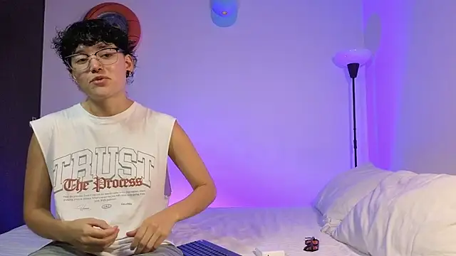 jeroharper  online show from 04-28-26, 01:04