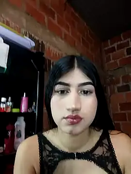 Julianiss online show from 02-24-26, 01:58