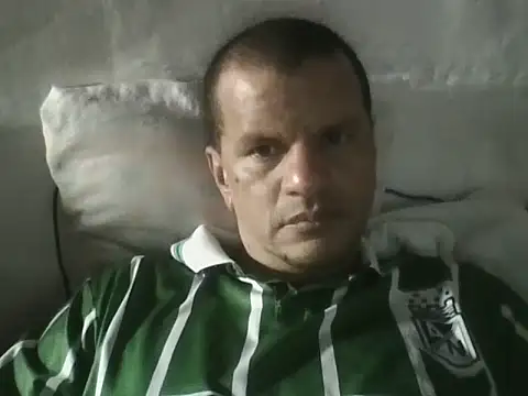 Snapshot of Roque-74 chatting on 02-18-26, 05:42 Roque-74 online show from 02-18-26, 05:42