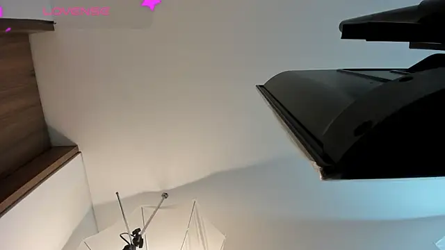 Mia Bailey  online show from 04-29-26, 02:59