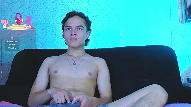 Snapshot of Ebony_and_boy_pm chatting on 03-05-26, 09:55 Ebony and boy pm online show from 03-05-26, 09:55