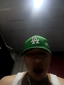 Snapshot of Valentino_dominusSex chatting on 03-13-26, 08:32 Valentino dominusSex online show from 03-13-26, 08:32