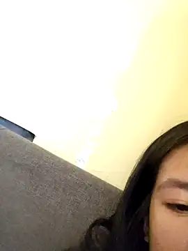 Snapshot of Luna_Moonfang chatting on 03-31-26, 02:17 Luna Moonfang online show from 03-31-26, 02:17