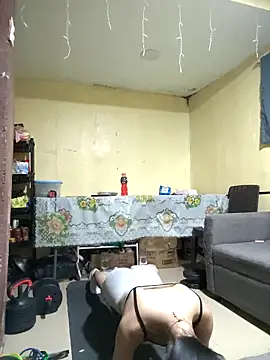 Snapshot of Luna_Moonfang chatting on 04-09-26, 09:31 Luna Moonfang online show from 04-09-26, 09:31