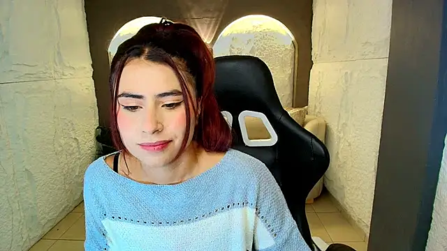 Snapshot of Elizabeth__r chatting on 03-05-26, 03:13 Elizabeth r online show from 03-05-26, 03:13