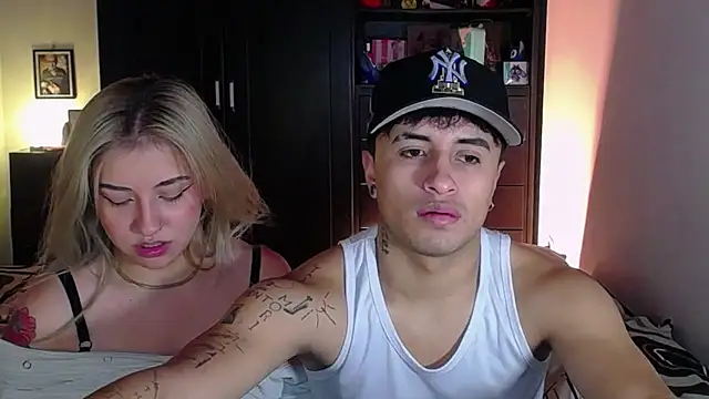 Snapshot of Jhon_Sara chatting on 03-09-26, 11:53 Jhon Sara online show from 03-09-26, 11:53