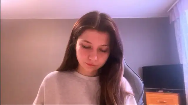 Snapshot of LunnaBliss chatting on 03-13-26, 03:18 LunnaBliss online show from 03-13-26, 03:18