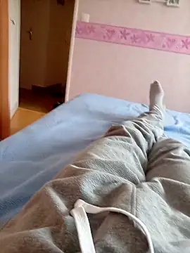 Snapshot of thom7246 chatting on 03-14-26, 02:33 thom7246 online show from 03-14-26, 02:33