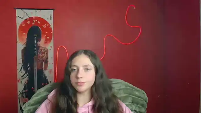 KissMeJulia online show from 05-16-26, 10:36