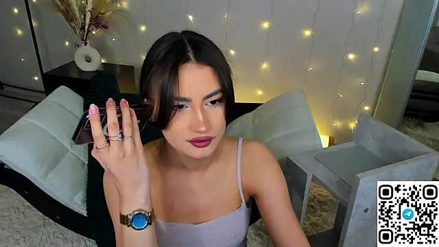 Adele Lanea online show from 04-20-26, 12:35