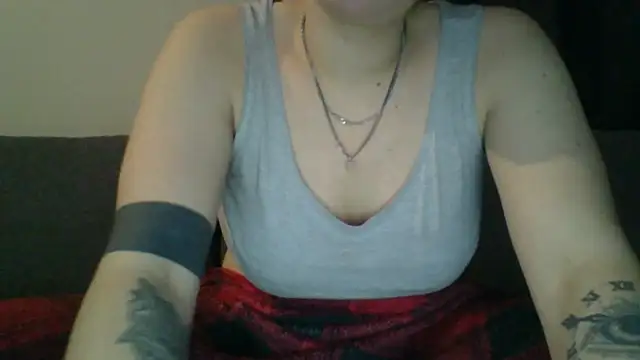 Snapshot of Geileboef28 chatting on 02-22-26, 07:01 Geileboef28 online show from 02-22-26, 07:01