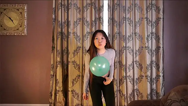 Snapshot of ManaMarana chatting on 02-27-26, 11:43 ManaMarana online show from 02-27-26, 11:43