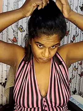 indianstrawberrylips4u online show from 06-15-26, 05:48