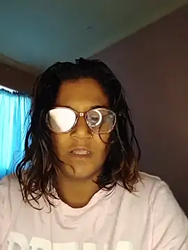 indianstrawberrylips4u online show from 07-03-26, 06:09