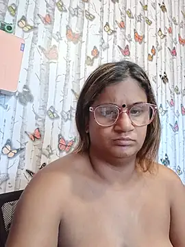 indianstrawberrylips4u online show from 08-02-26, 05:17