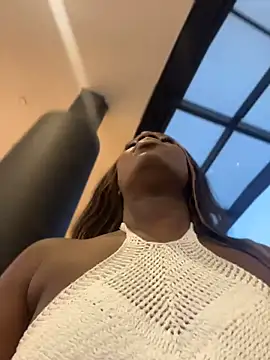 ZarahFerreira online show from 06-19-26, 11:19