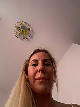 LisaMurr online show from 07-16-26, 10:21