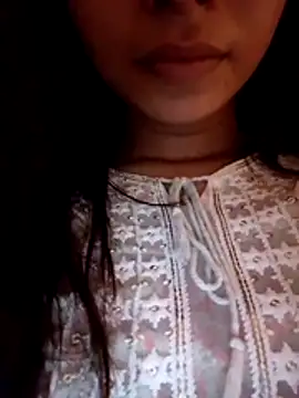 cute girl 29 online show from 07-31-26, 04:39
