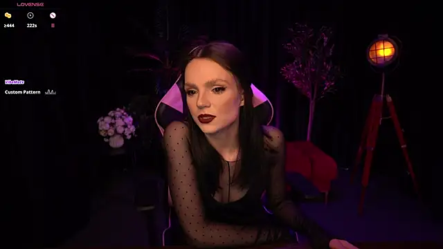 Wild Alice me online show from 06-07-26, 03:27