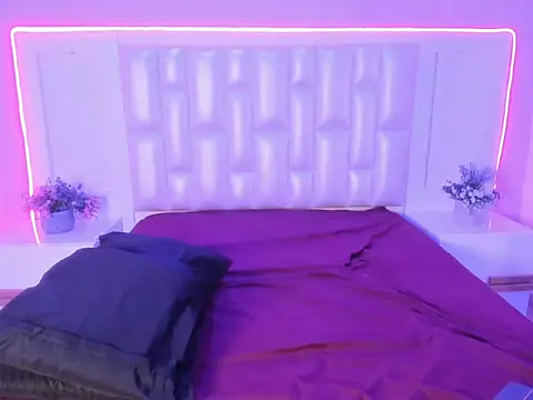 Liia Collins online show from 02-25-26, 05:55