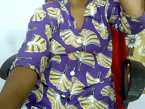 Snapshot of Angel_honeybear_143 chatting on 06-17-26, 05:58 Angel honeybear 143 online show from 06-17-26, 05:58