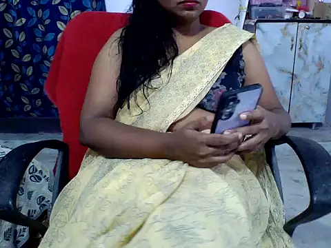 Snapshot of Angel_honeybear_143 chatting on 06-26-26, 10:30 Angel honeybear 143 online show from 06-26-26, 10:30