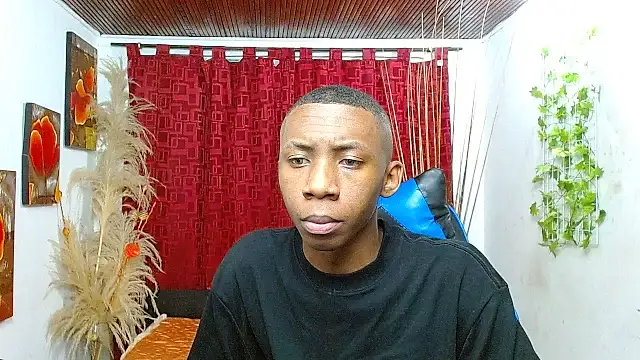 Snapshot of milo018 chatting on 03-13-26, 08:37 milo018 online show from 03-13-26, 08:37