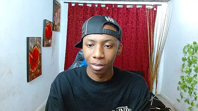 milo018 online show from 06-06-26, 07:40