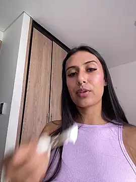 Snapshot of Tifqueen chatting on 03-04-26, 07:09 Tifqueen online show from 03-04-26, 07:09