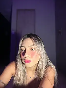 Dulce Sofi  online show from 03-17-26, 09:51