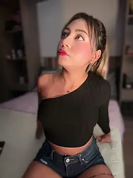 Dulce Sofi  online show from 04-24-26, 11:07