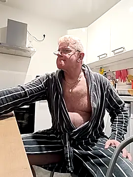 olivbisoumis online show from 02-26-26, 06:56