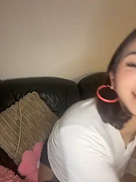 Snapshot of Selin_xoxo chatting on 02-26-26, 07:24 Selin xoxo online show from 02-26-26, 07:24