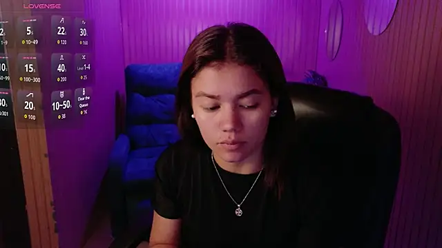 Alessia Monroe  online show from 06-18-26, 08:24