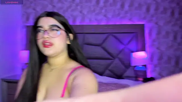 Snapshot of AnniJones chatting on 02-22-26, 02:56 AnniJones online show from 02-22-26, 02:56