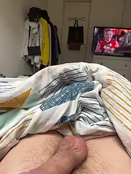 Crevette311 online show from 11-14-25, 01:32